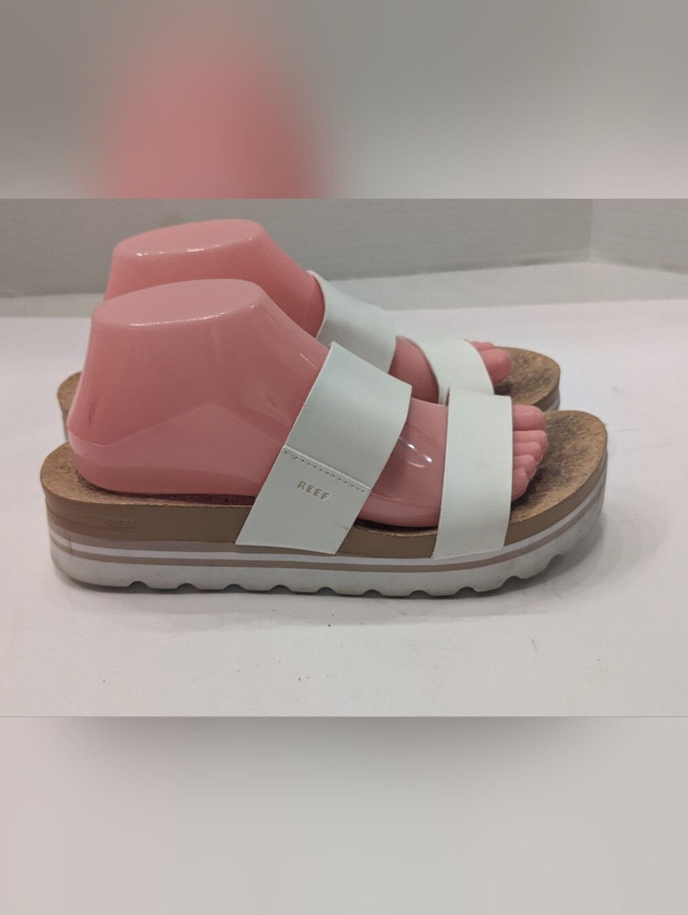 Reef Women's 9 Cushion Vista Hi Sandals White Cork X1